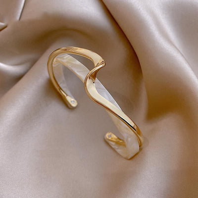 Flair - Weißer Muschelteller Armband
