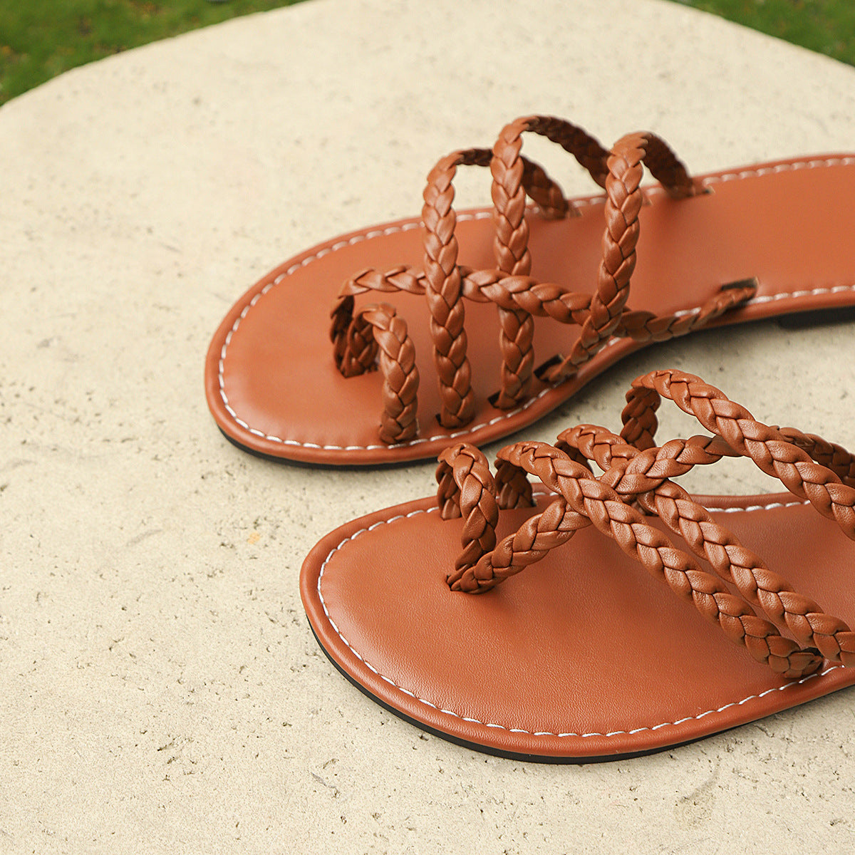 Flair - Geflochtene Sommersandalen