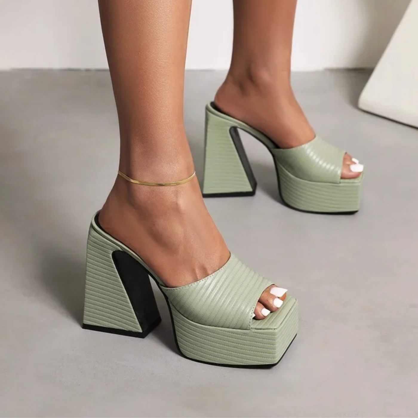 Flair - Premium-Plateausandalen
