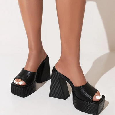 Flair - Premium-Plateausandalen