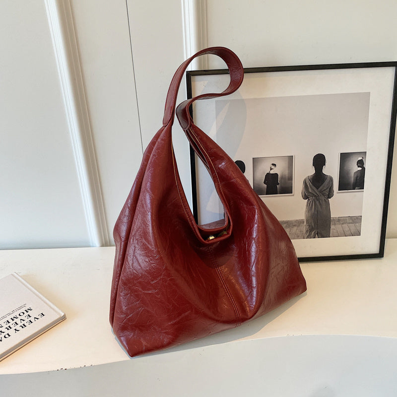 Flair - Lässige Schultertasche aus weichem Leder