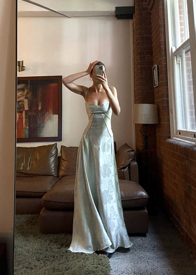 Flair - Satiniertes Spaghettiträger Maxi-Kleid