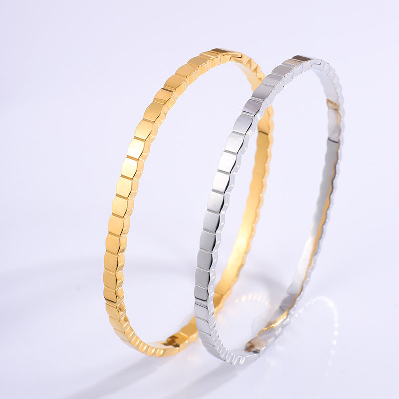 Flair - Armband in Wabenform