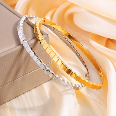Flair - Armband in Wabenform