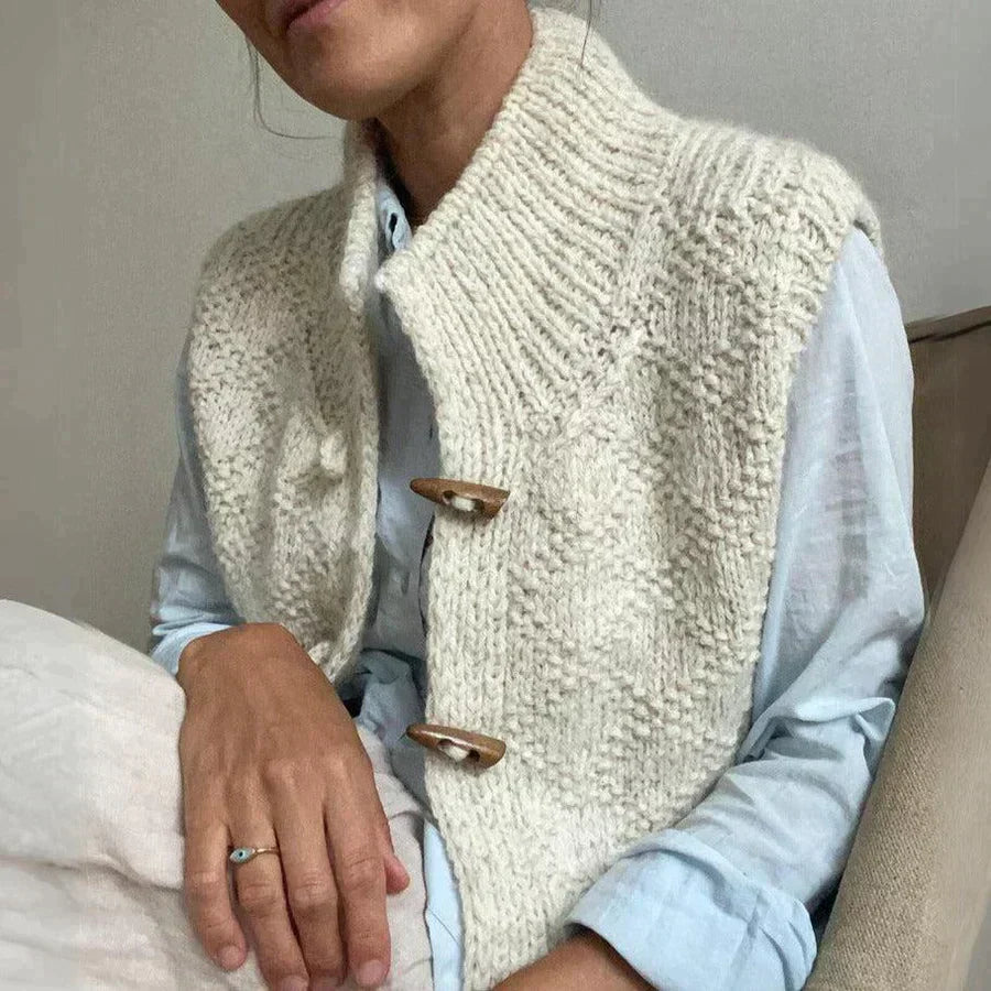 Flair - Gestrickte, ärmellose Damenstrickjacke | Herbst