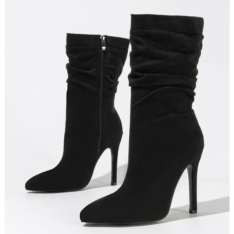 Flair - Stiletto-Stiefel aus Samt