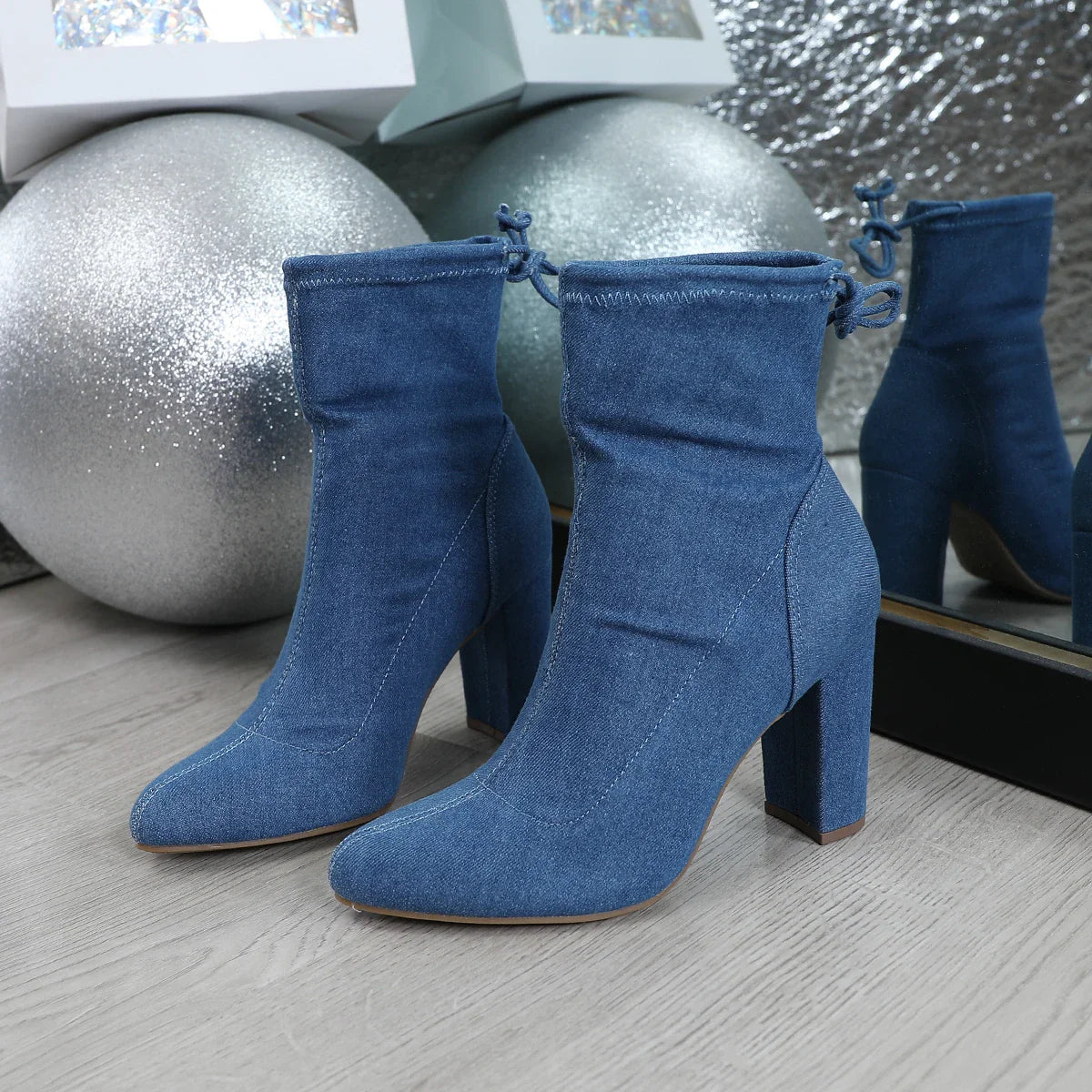 Flair - Schlichte High Heel-Stiefel