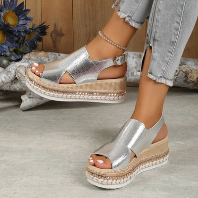 Flair - Glänzende Sommersandalen