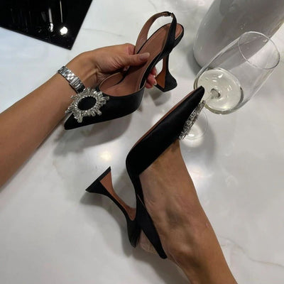 Flair - Spitz zulaufende Kristall-Pumps Heels