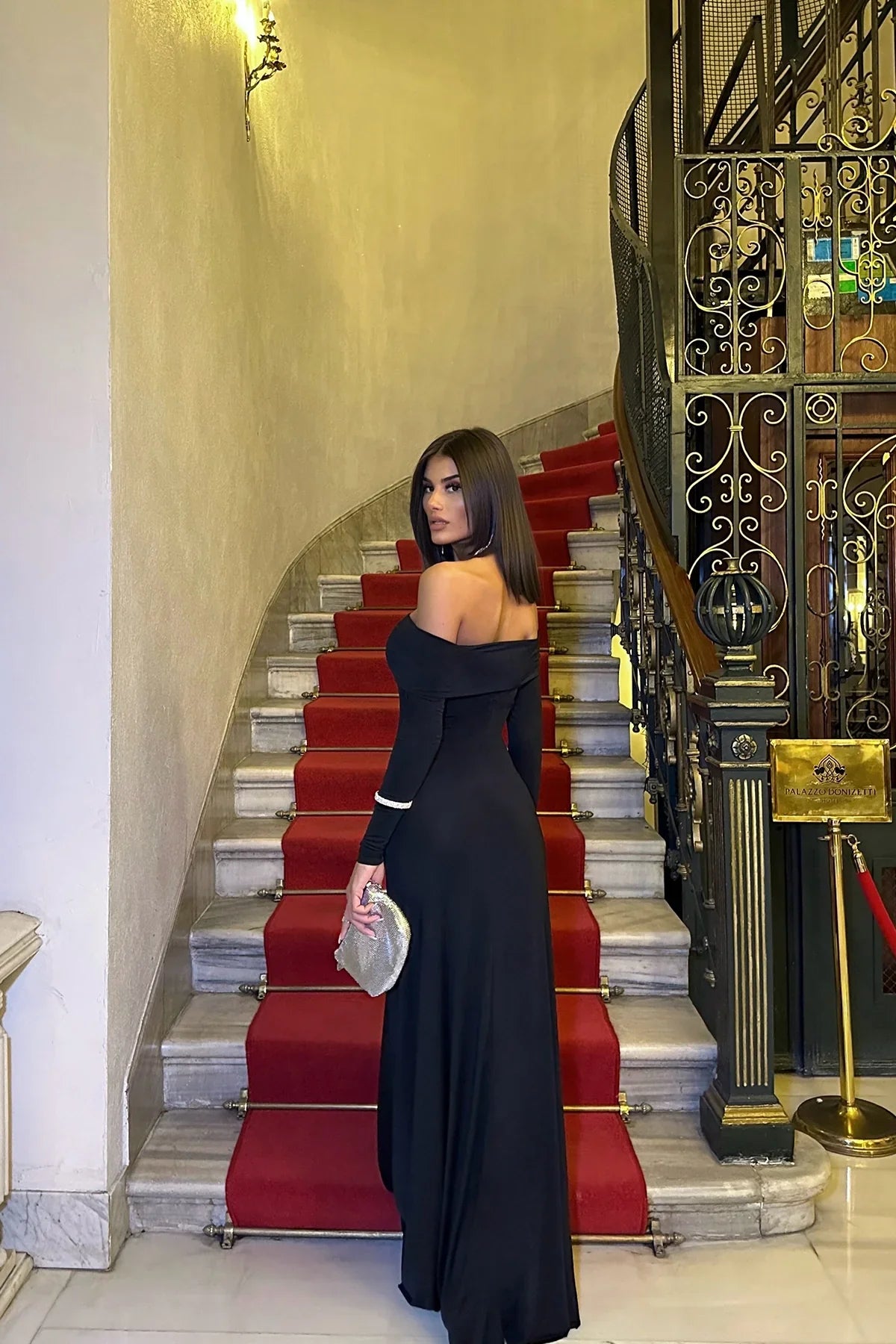 Flair - Schwarzes Langarm-Kleid